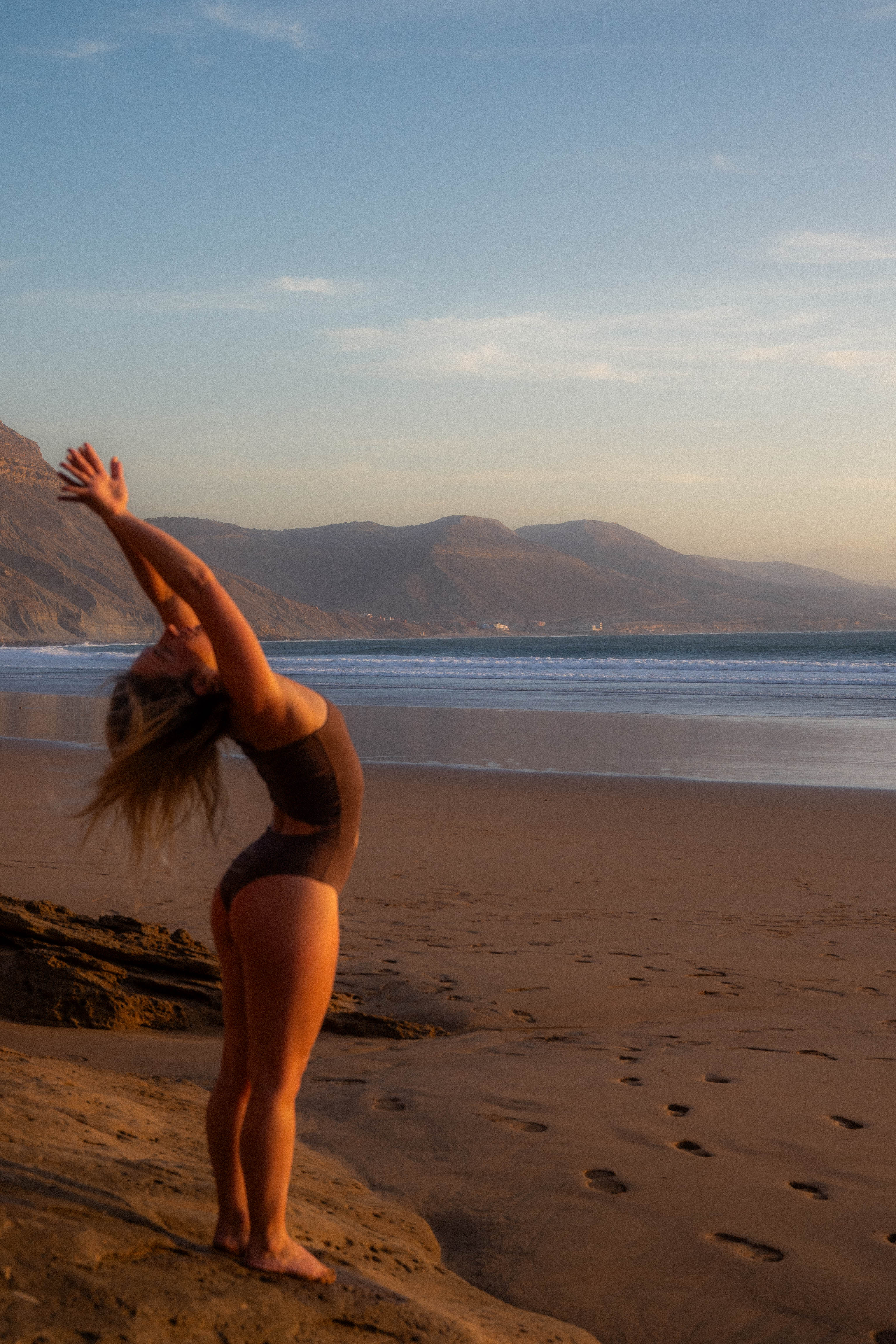 NEREIDE swimsuit – Sculpting & asymmetrical